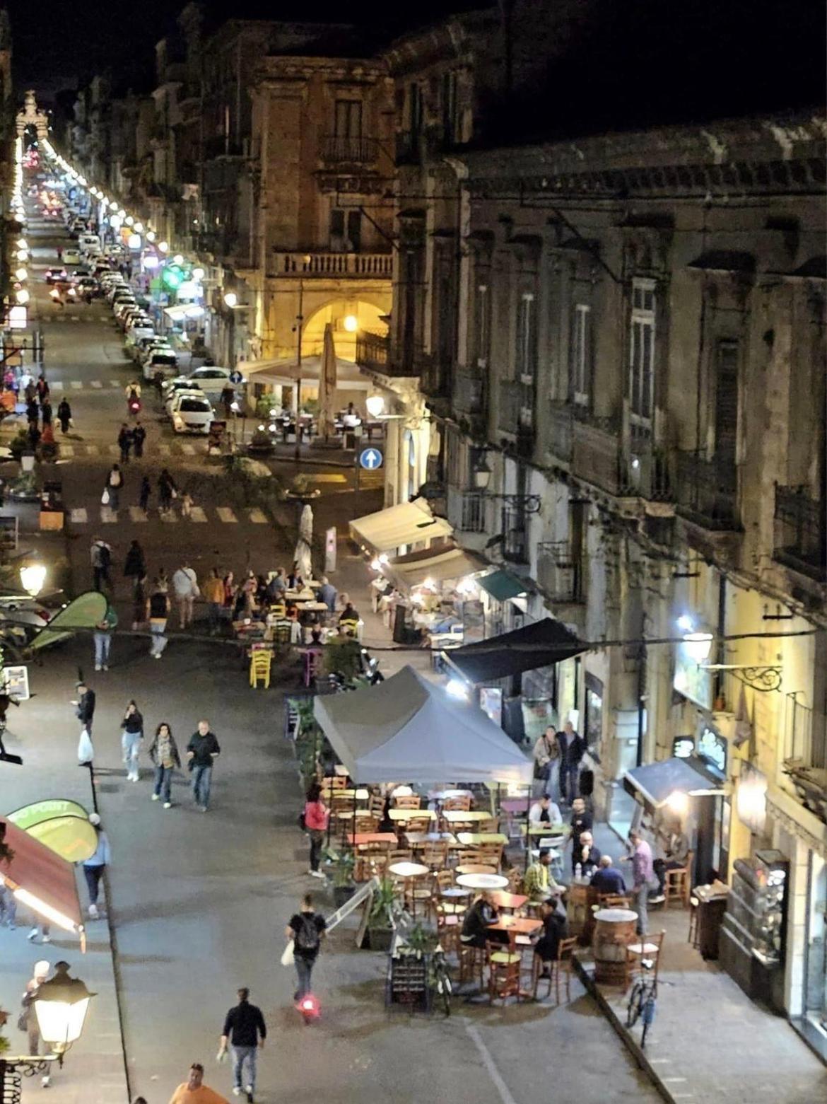 Central House Catania Historic Center Εξωτερικό φωτογραφία
